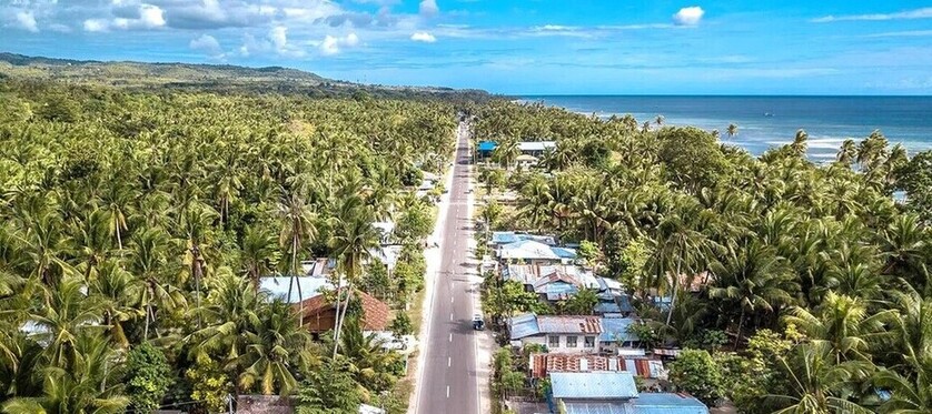 Visayas 1 route côtière d'une île de l'archipel des Visayas aux Philippines